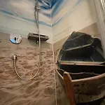 Apartment 53qm Im Architektenhaus - 2 Schlafzimmer Mit Integrierter Küche Und Bad, Nur 2min Von A8 - Ruhig Und Modern
